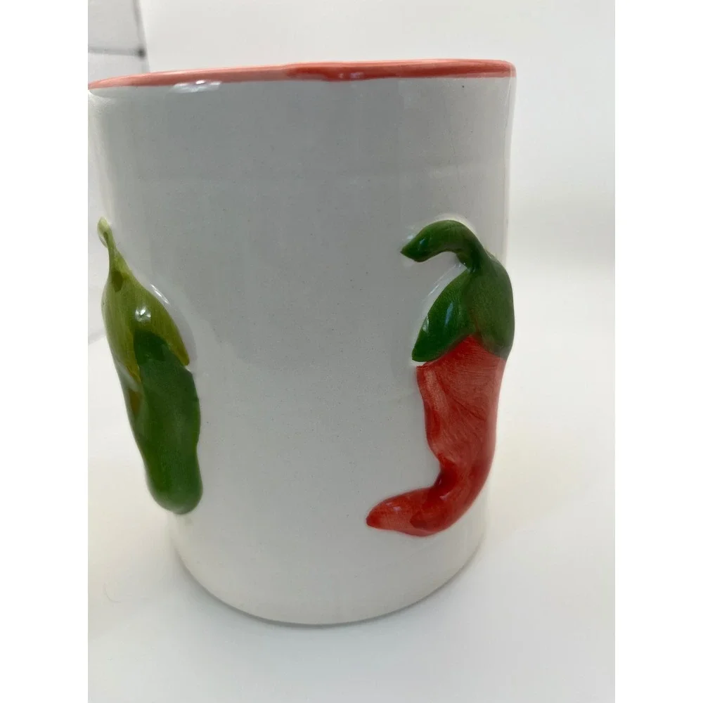 Sap trading co, Chili Pepper Kitchen Canister 3D Raised Relief White Jar 7in vnt